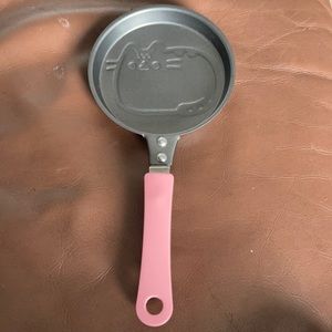 Pusheen Mini Frying Pan